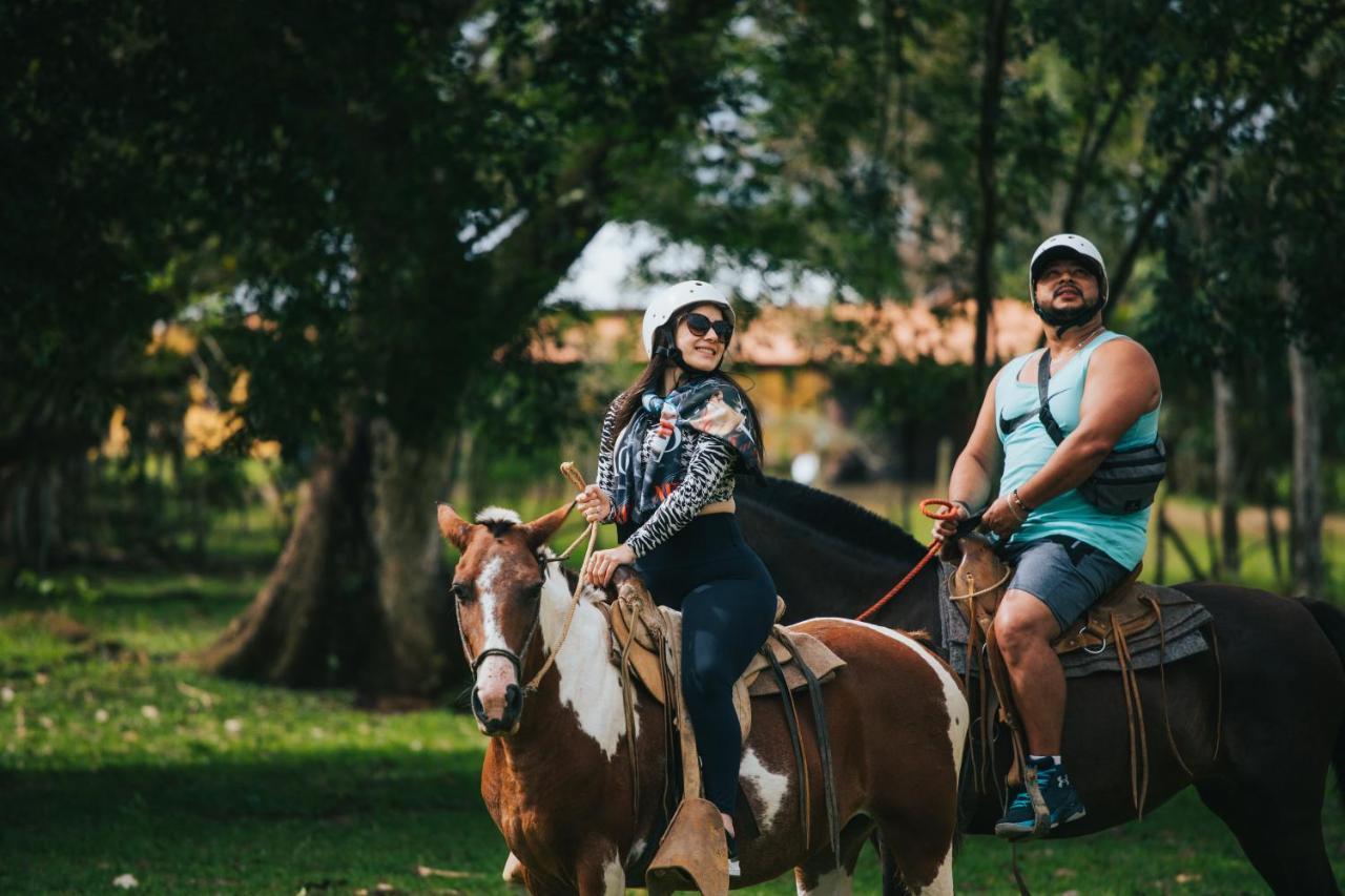 Tilajari Hotel Resort La Fortuna Екстериор снимка