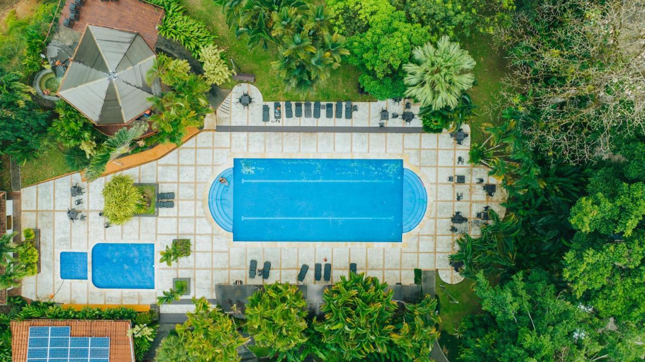 Tilajari Hotel Resort La Fortuna Екстериор снимка